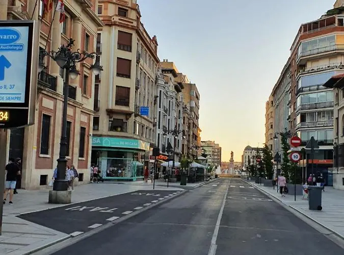 Ordono Ii Con Aire Acondicionado Y Wifi דירה לאון